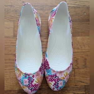 CROCS Laura Floral Ballet Flat